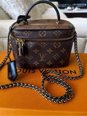 🆕 Louis Vuitton Vanity Reverse Monogram Pm